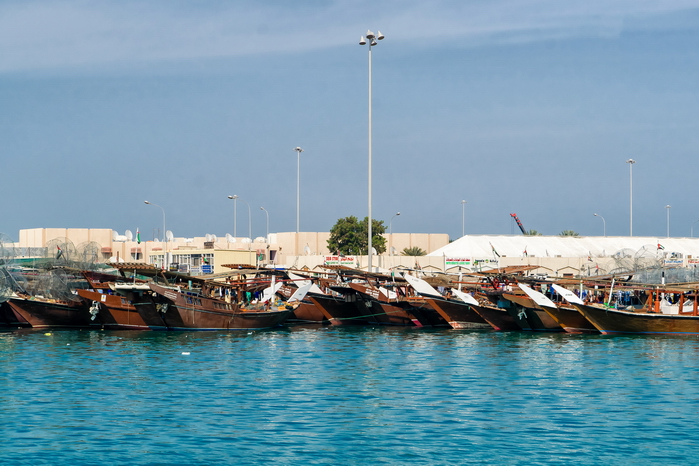Фотографии Абу-Даби (ОАЭ). Рыболовецкий порт (напротив набережной)