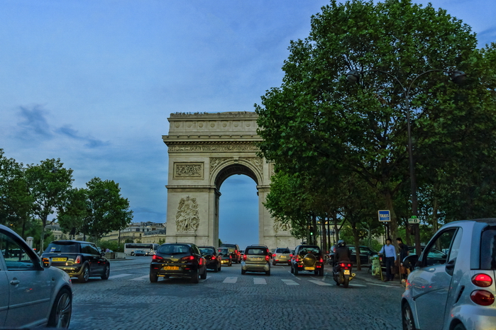 Фотографии Парижа (Франция). Триумфальная арка на площади Шарля де Голля