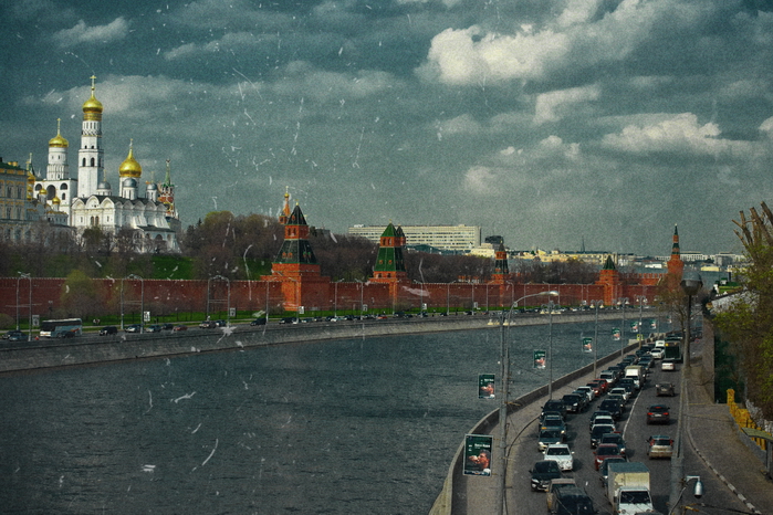 Фотографии Москвы. Вид на кремль с большого каменого моста